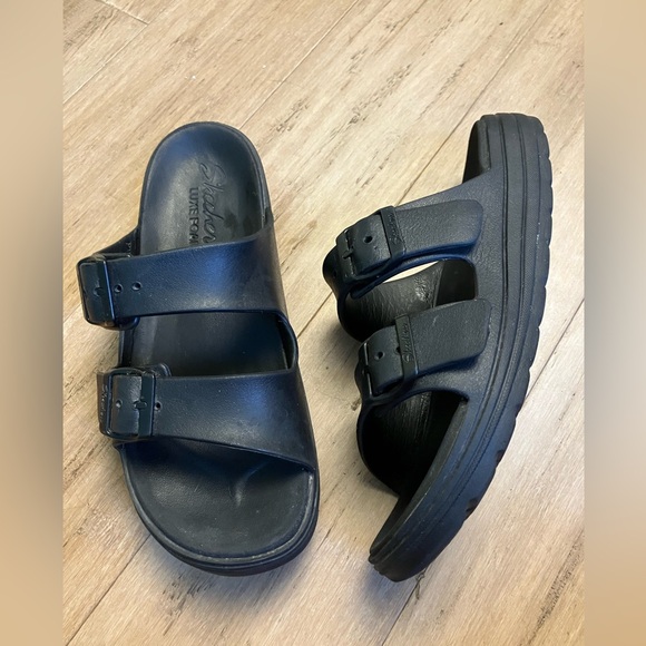 Skechers Women  Black 2 Strap Buckle Slide Sandal Size 9 - Picture 3 of 6